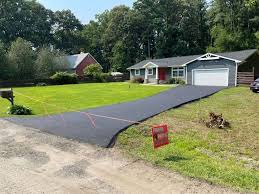 Best Recycled Asphalt Driveway Installation  in Conneaut, OH